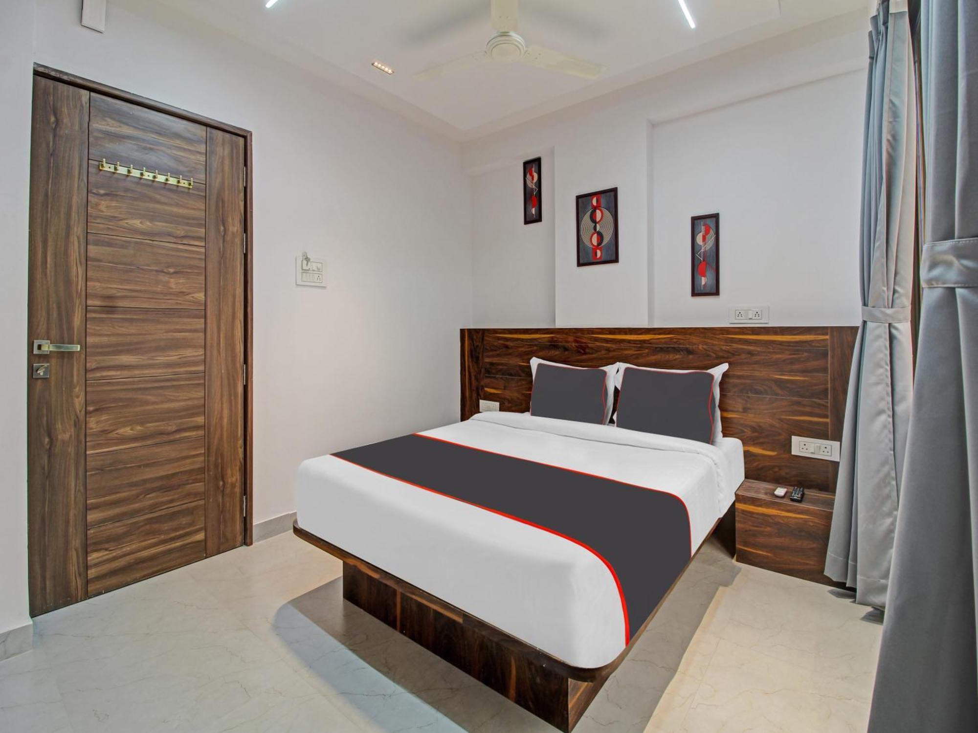 מלון Pimpri-Chinchwad Collection O Crystal מראה חיצוני תמונה