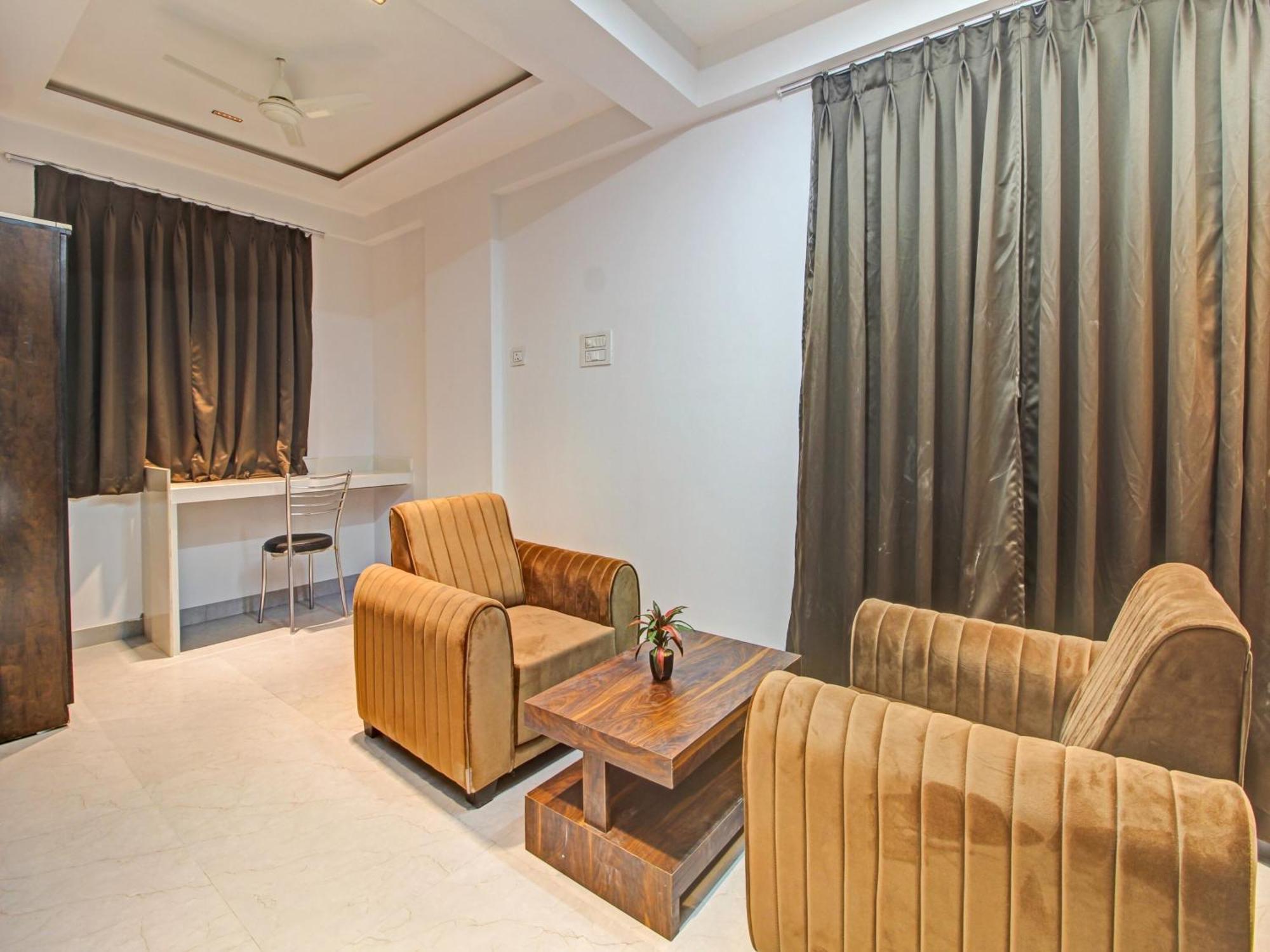 מלון Pimpri-Chinchwad Collection O Crystal מראה חיצוני תמונה