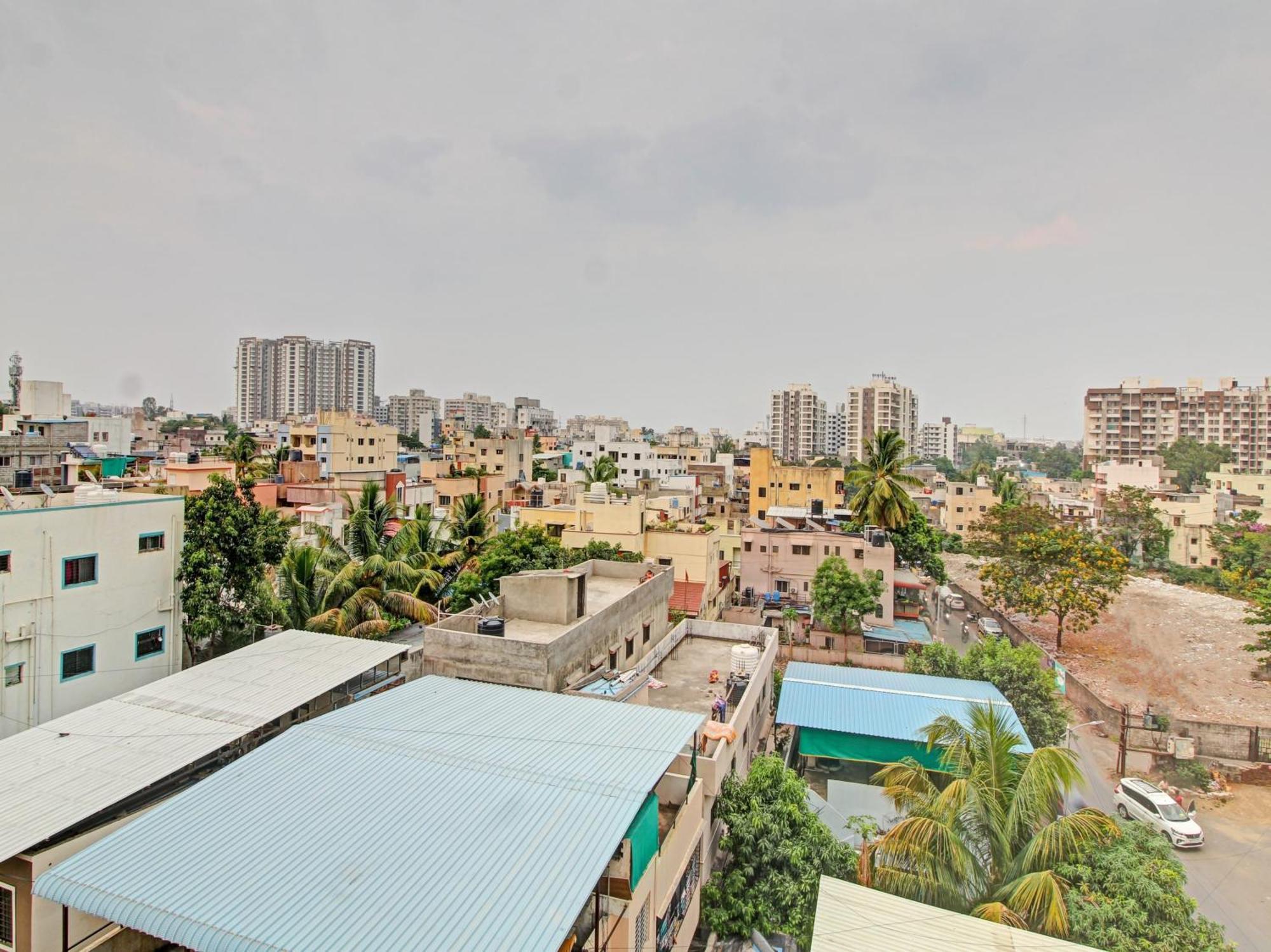 מלון Pimpri-Chinchwad Collection O Crystal מראה חיצוני תמונה
